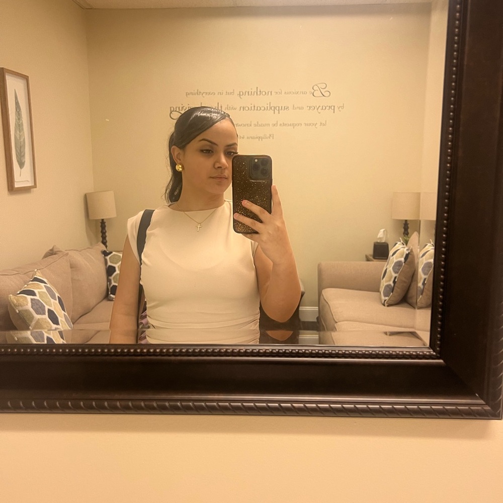 Meet your Posher, Evalieze